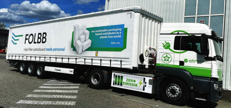 Eerste E-truck Schotpoort Logistics rijdt voor Folding Boxboard Eerbeek
